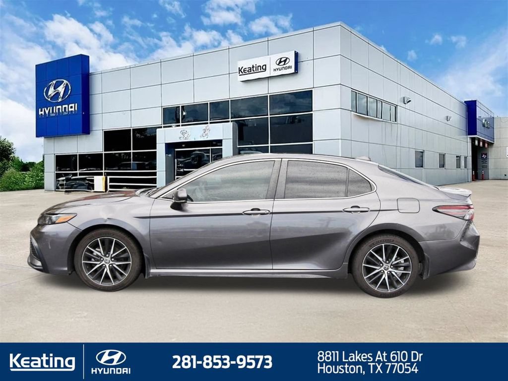 Used 2024 Toyota Camry SE FWD image 8