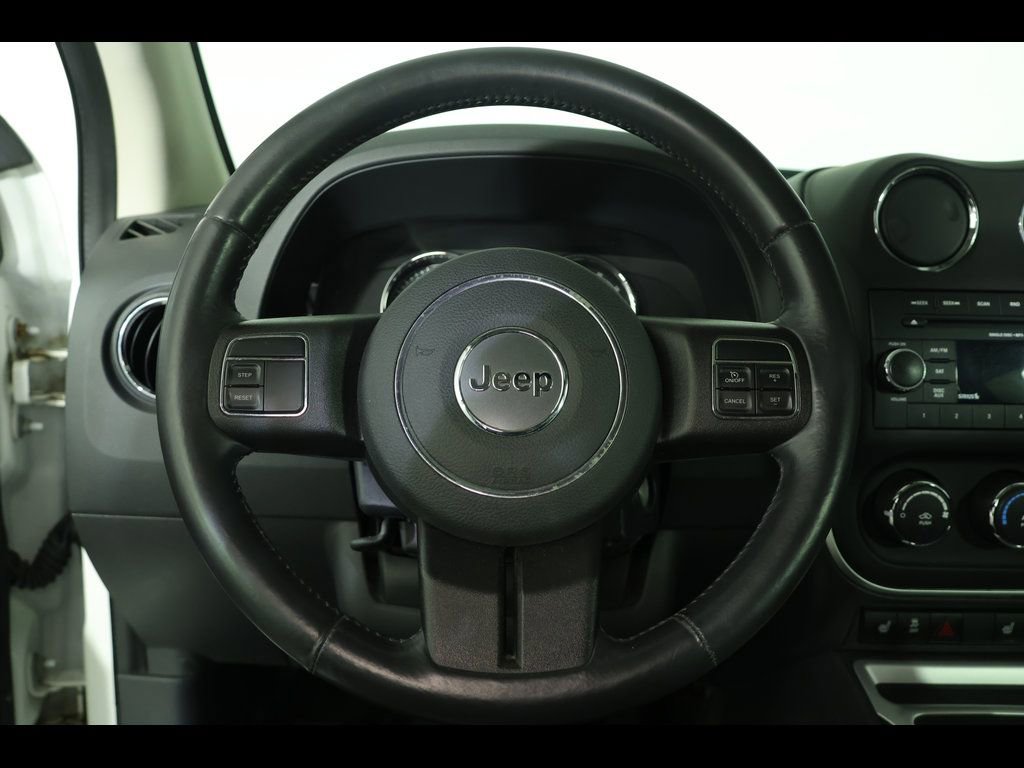 Used 2014 Jeep Compass Latitude image 18