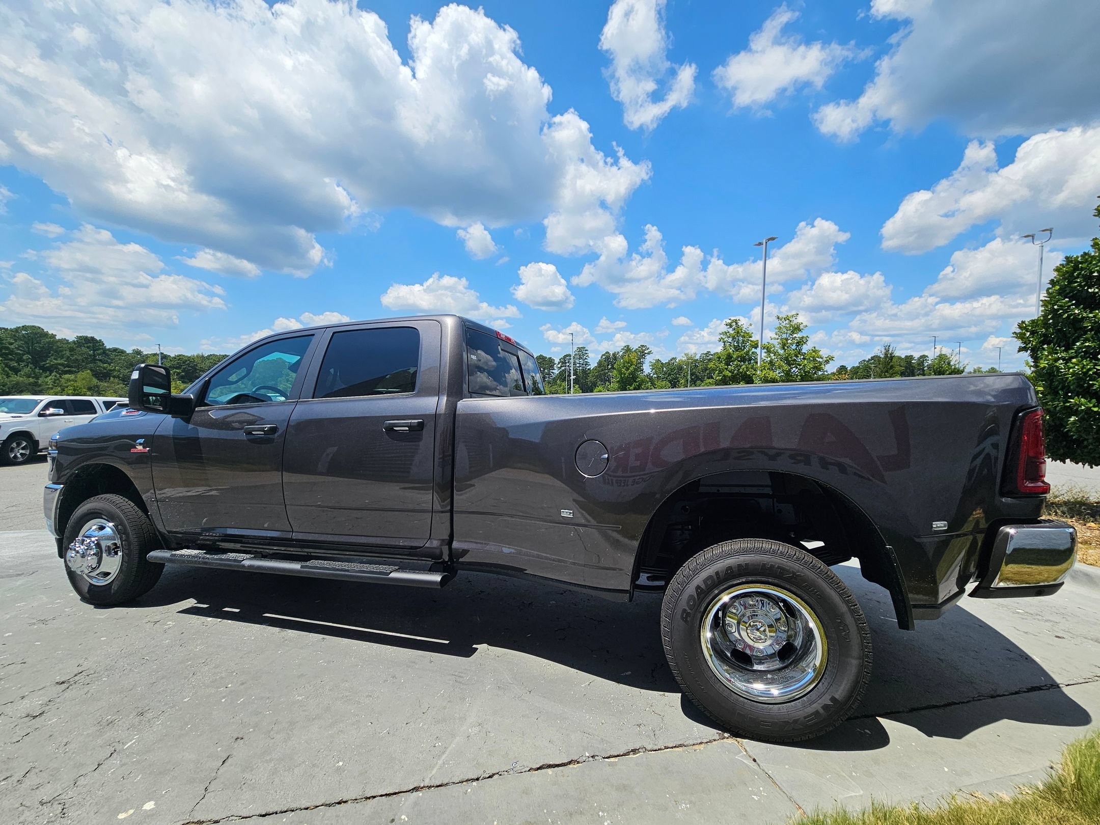 New 2026 RAM 3500 Tradesman AWD/4WD image 5