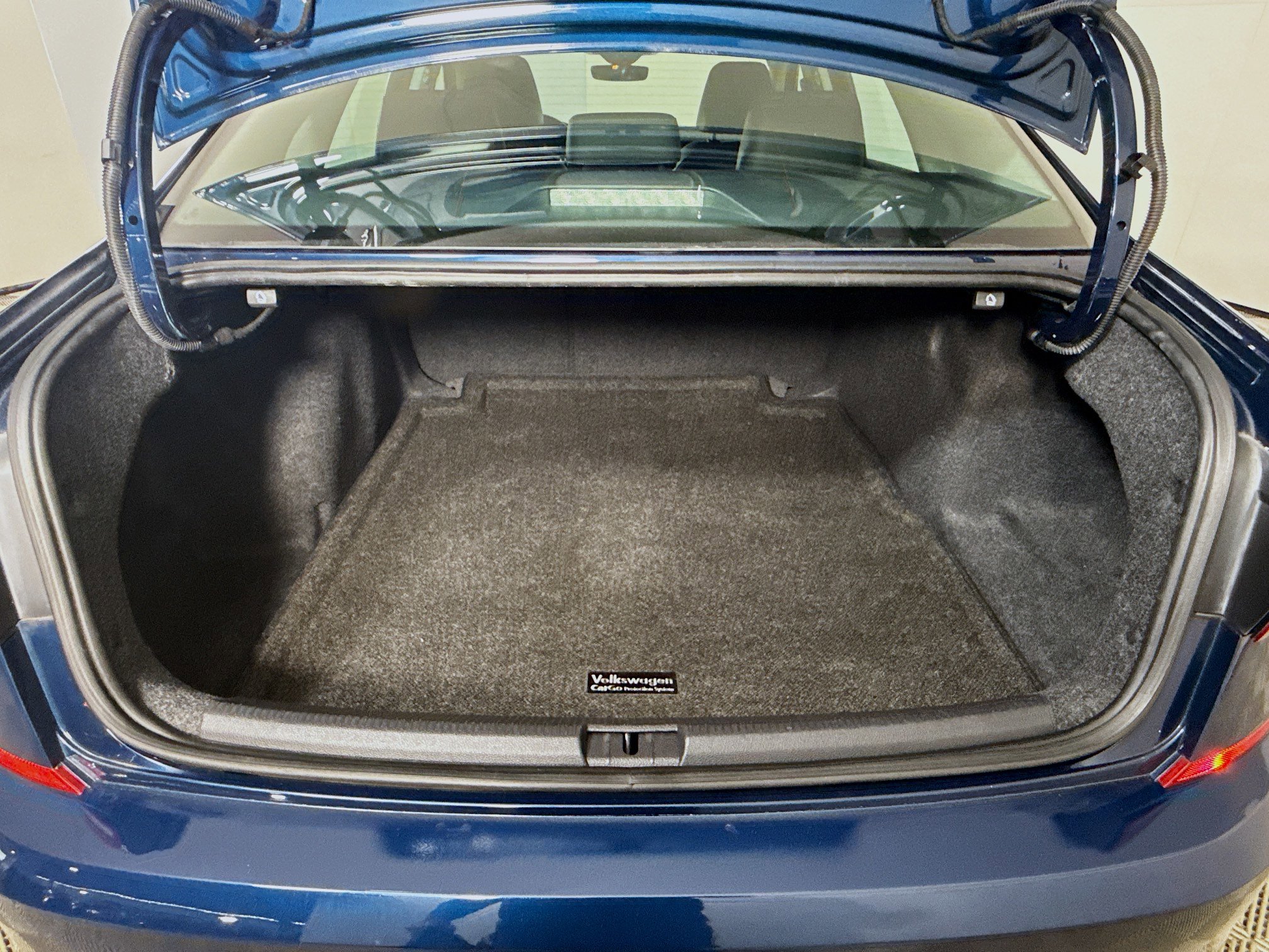 Used 2020 Volkswagen Passat 2.0T SE w/ Sunroof Package image 35