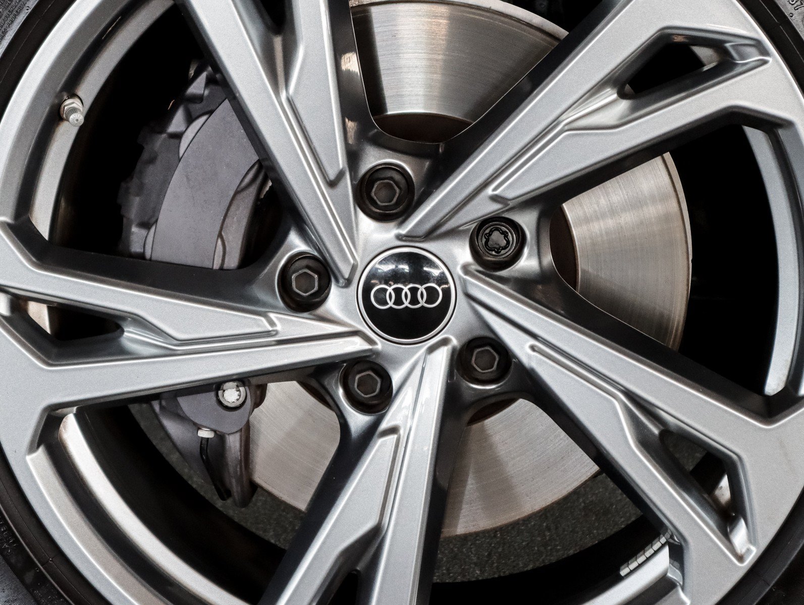 Used 2024 Audi e-tron GT Premium Plus w/ Executive Package AWD/4WD image 5