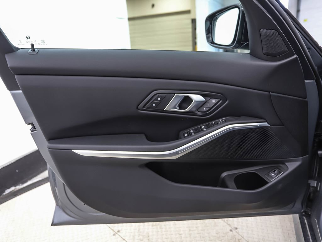 New 2026 BMW 330i xDrive Sedan w/ M Sport Package image 9