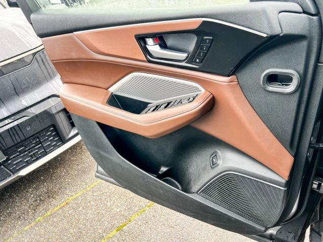 Used 2022 Acura MDX SH-AWD w/ Technology Package image 14