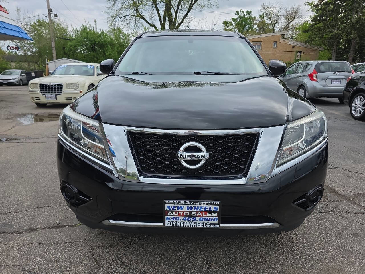 Used 2014 Nissan Pathfinder S AWD/4WD image 4