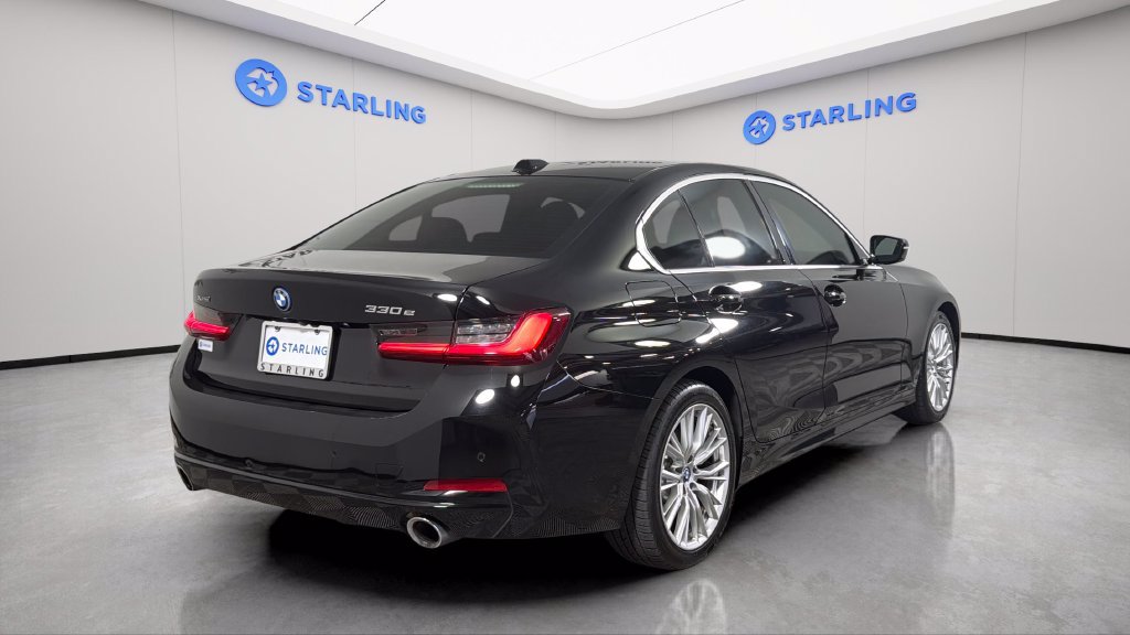 Used 2024 BMW 330e xDrive AWD/4WD image 9