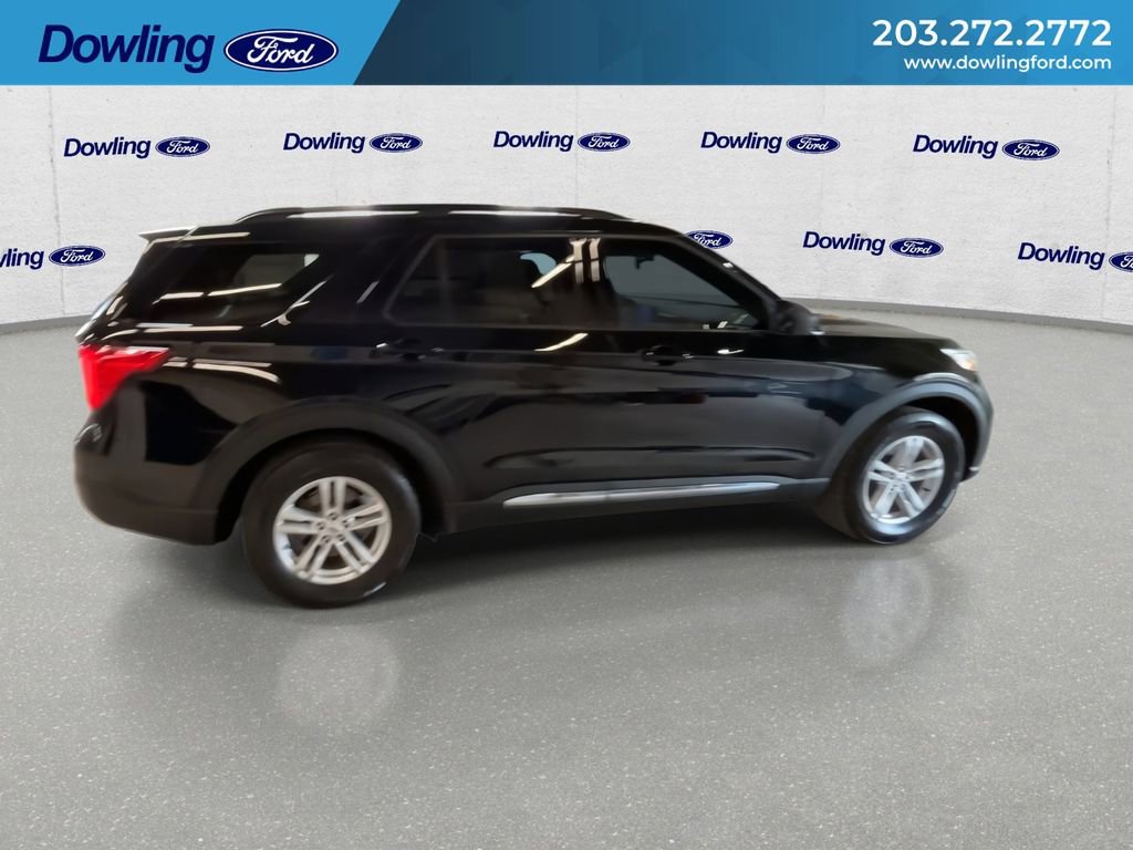Used 2020 Ford Explorer XLT w/ Equipment Group 202A image 4