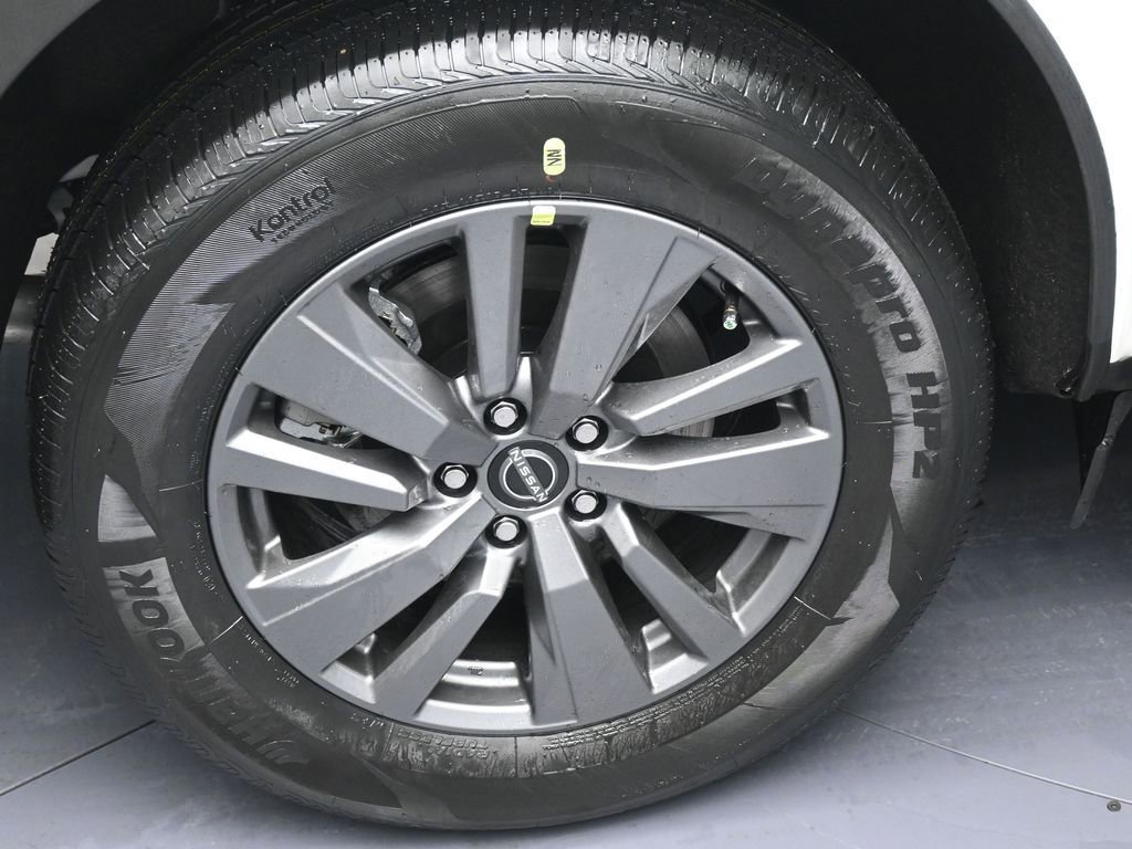 New 2026 Nissan Pathfinder S image 5