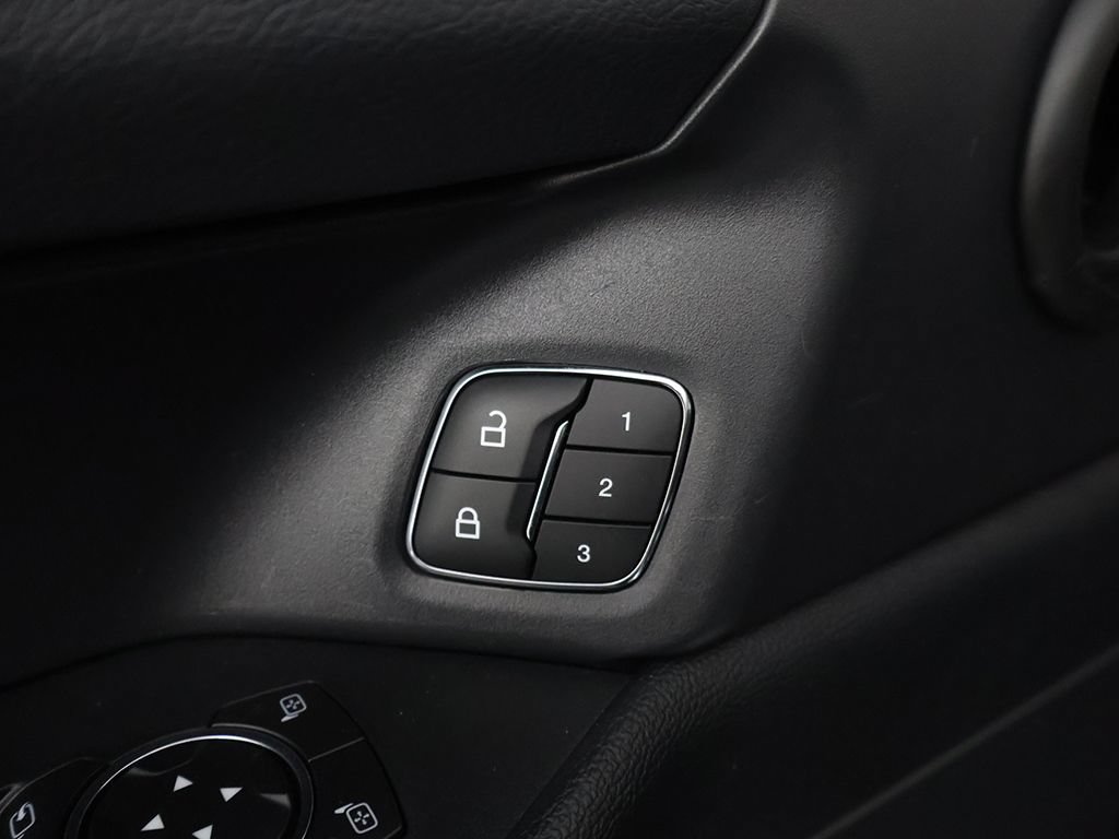 Used 2022 Ford Expedition Max XLT AWD/4WD image 39