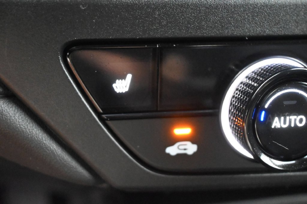 Used 2023 Honda Accord EX image 11