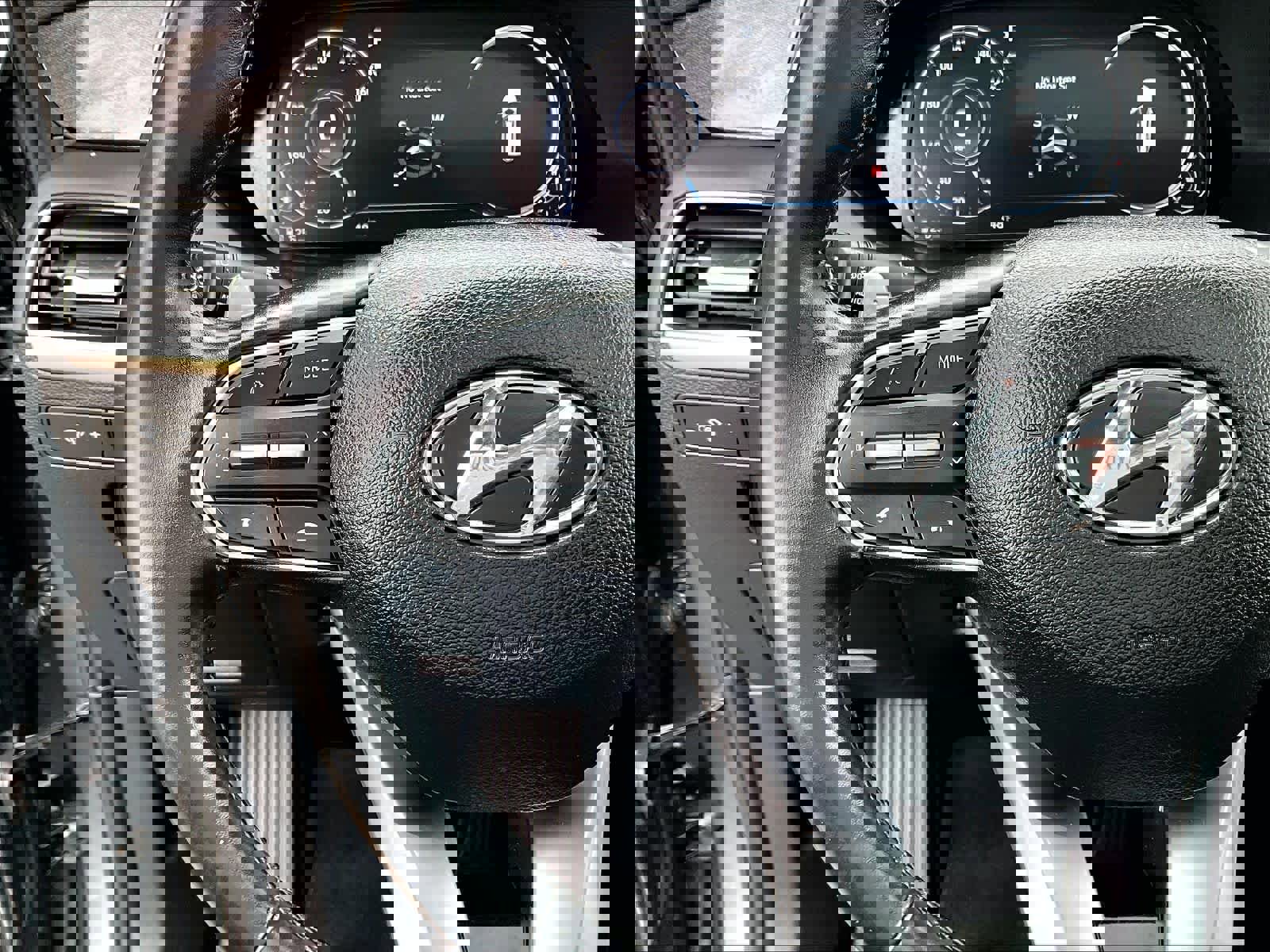 Used 2022 Hyundai Palisade Limited image 24