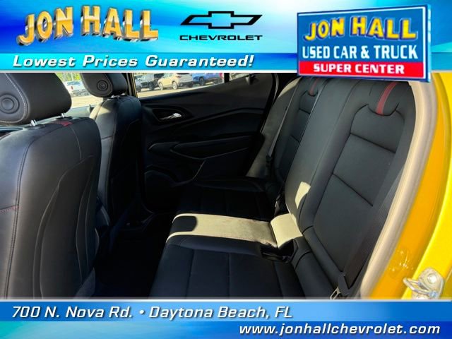 Used 2025 Chevrolet Trax RS w/ Driver Confidence Package image 18