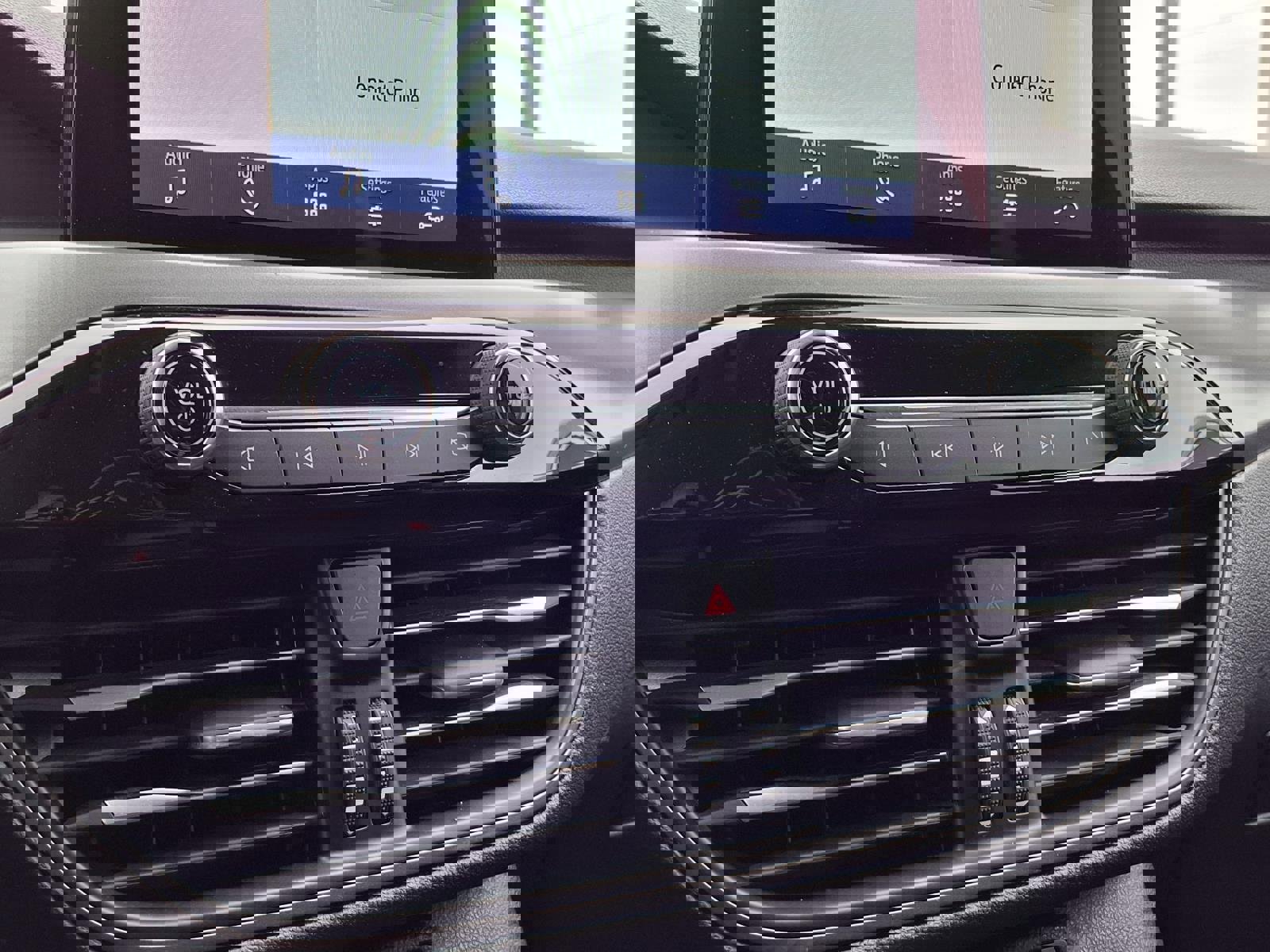 Used 2025 Ford Escape Active image 11