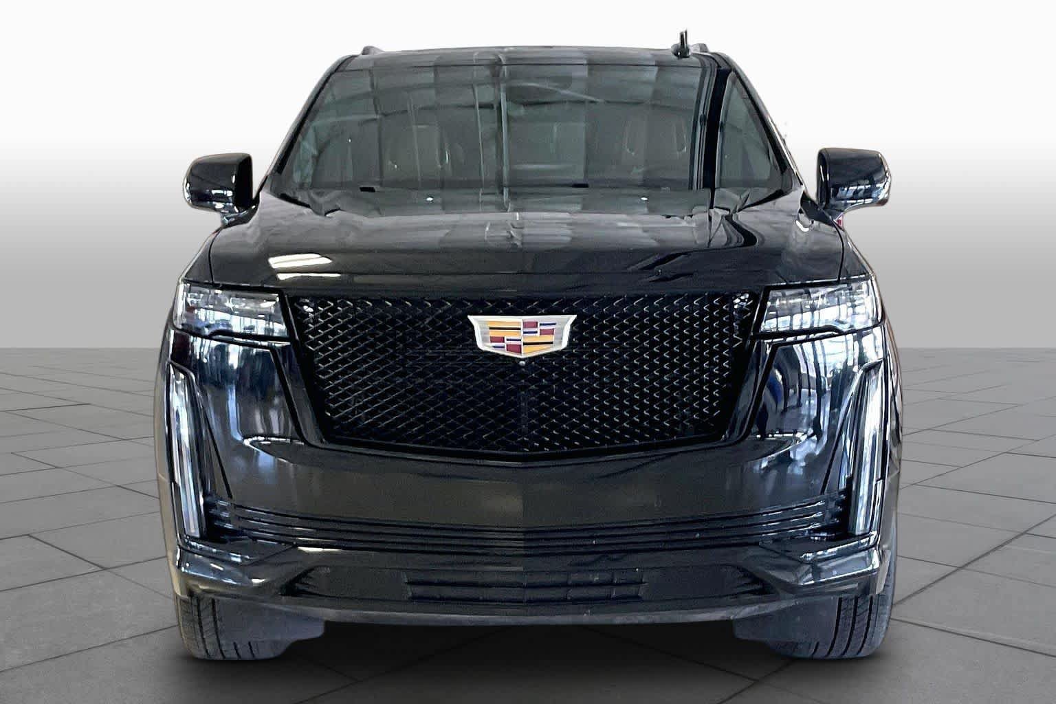 Used 2023 Cadillac Escalade Sport AWD/4WD image 3