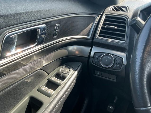 Used 2019 Ford Explorer XLT w/ Equipment Group 202A image 24