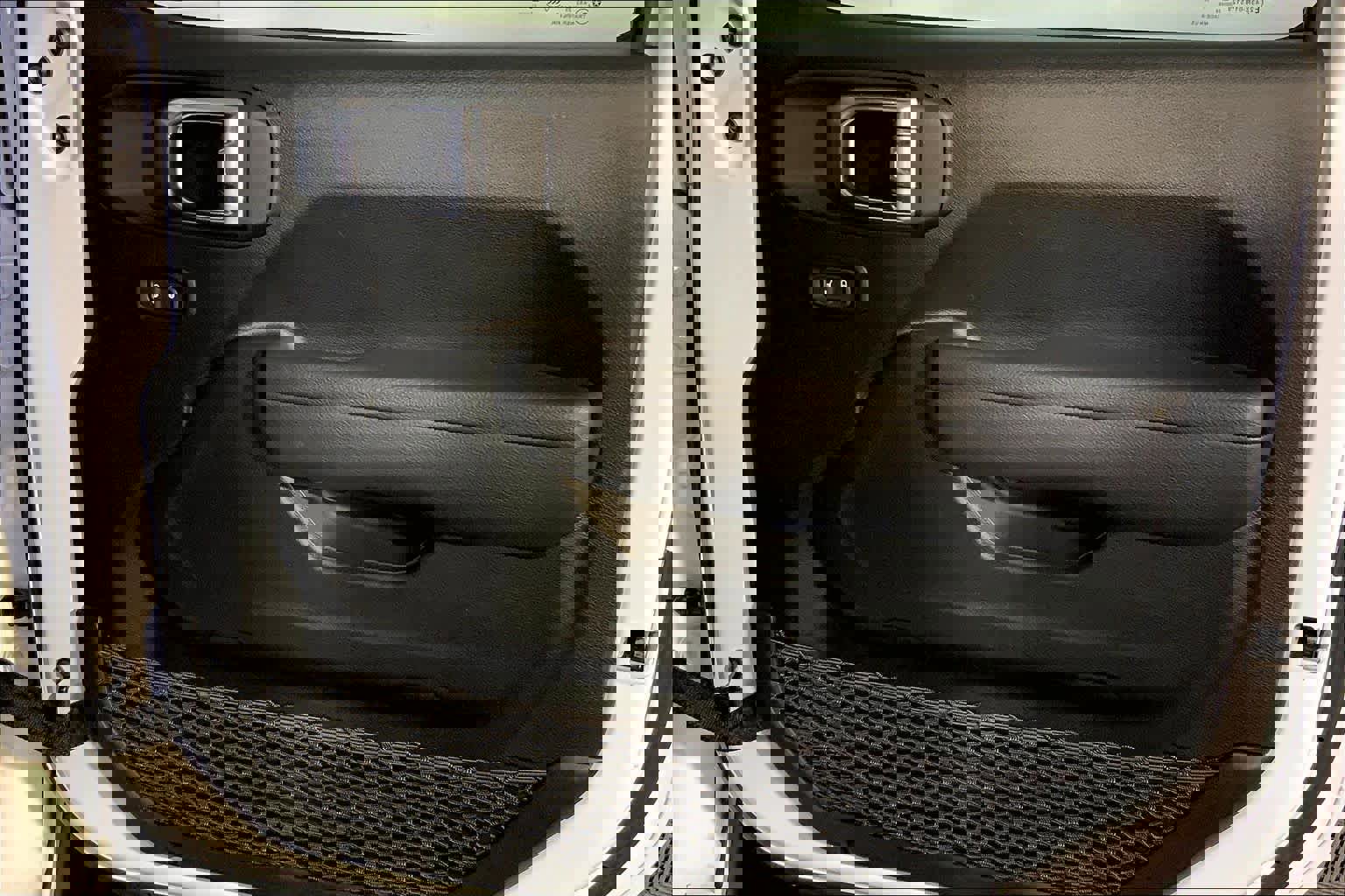 Used 2023 Jeep Gladiator Mojave w/ Cold Weather Group image 23