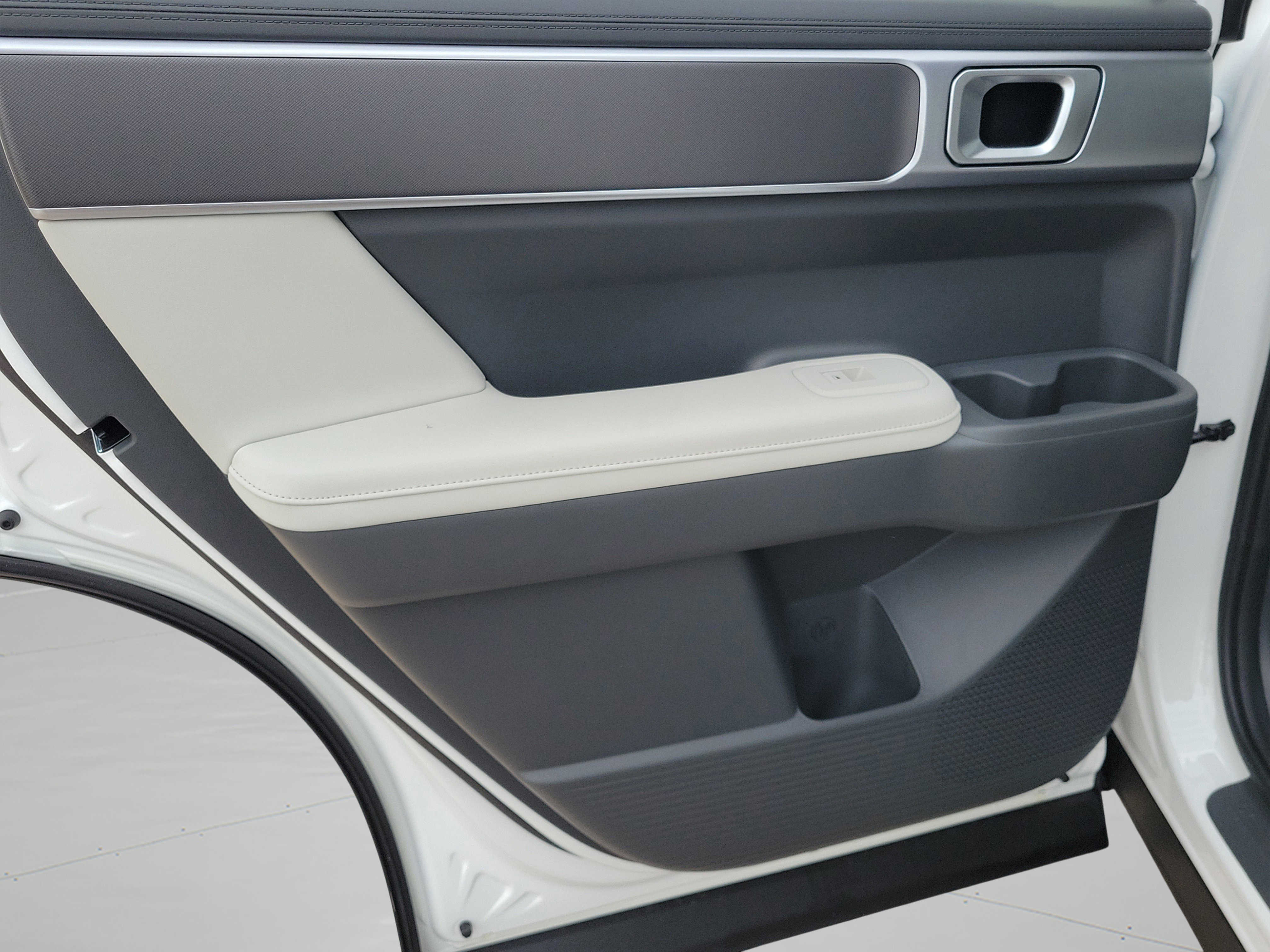 New 2026 Hyundai Santa Fe SEL FWD image 28
