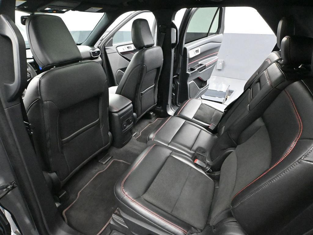 Used 2022 Ford Explorer ST-Line w/ Class IV Trailer Tow Package image 39