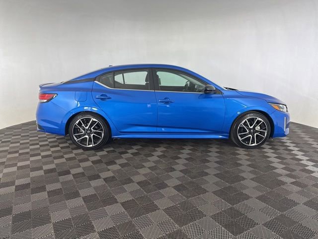 Used 2024 Nissan Sentra SR FWD image 5