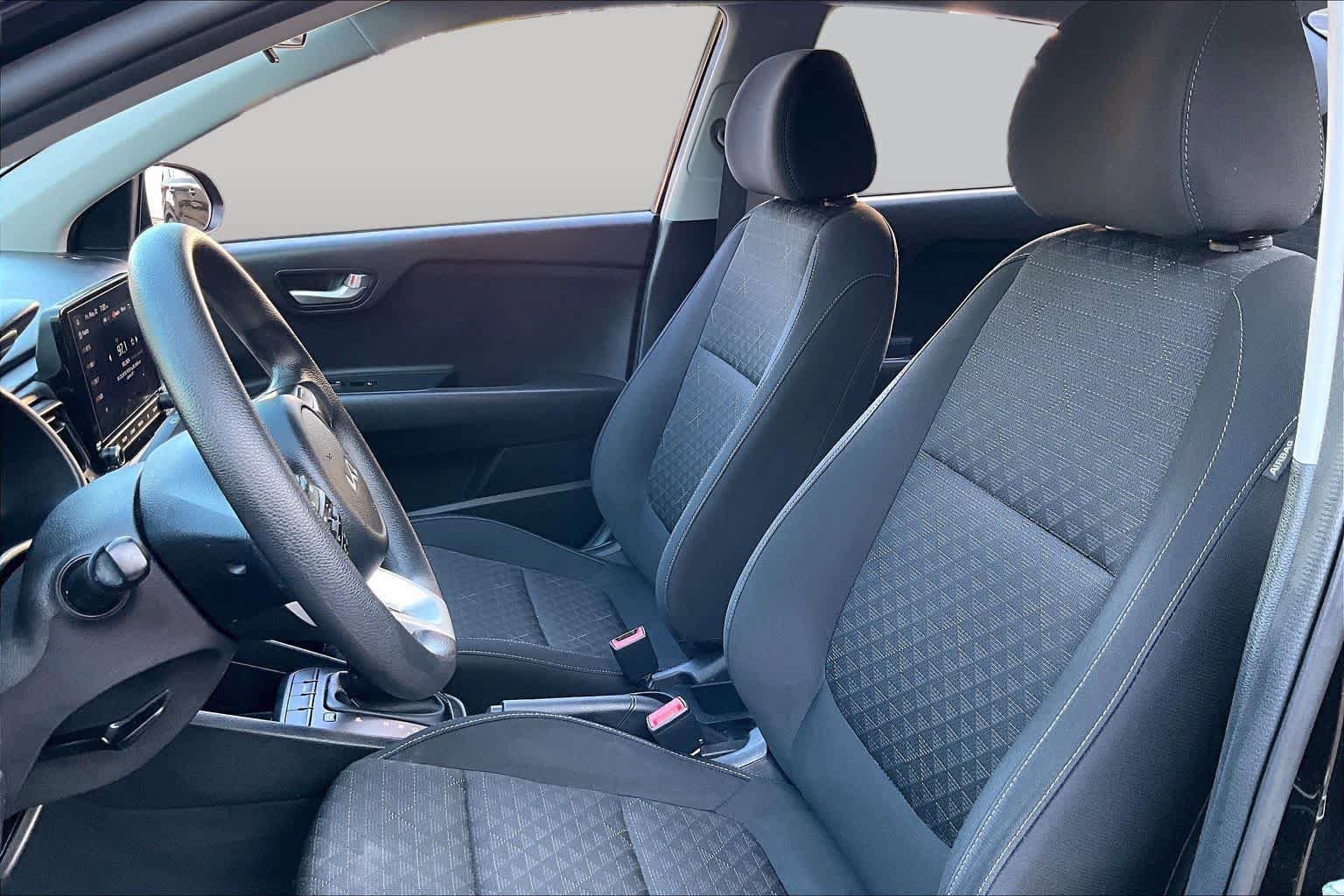 Used 2022 Kia Rio LX FWD image 8