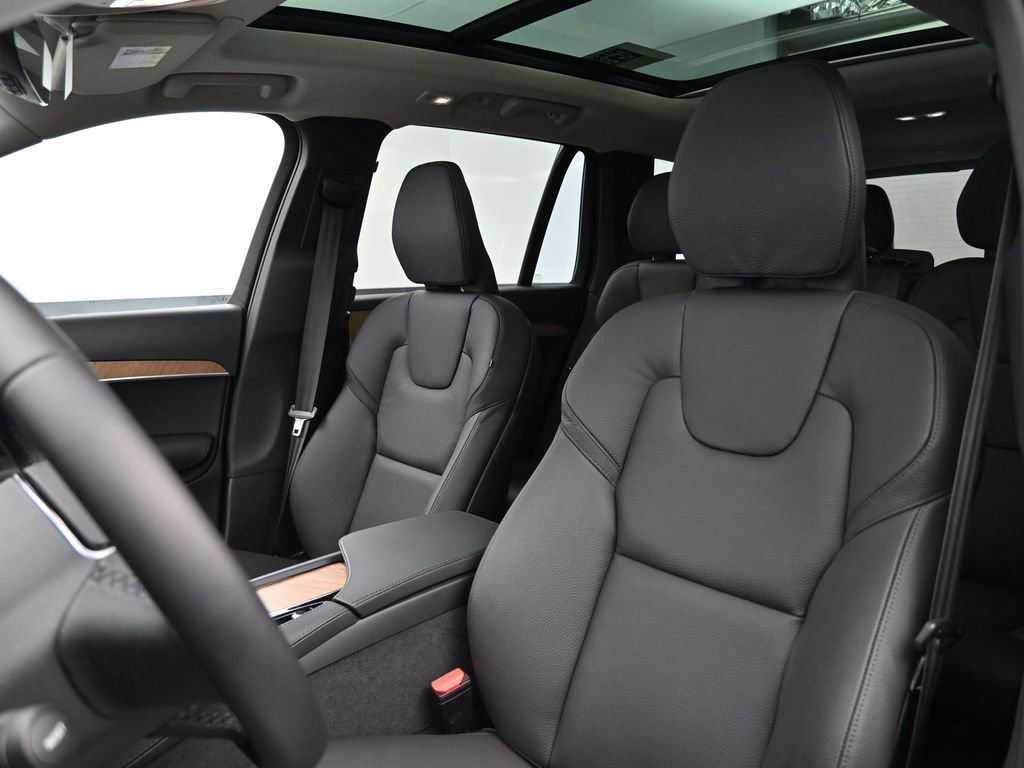 New 2025 Volvo XC90 T8 Core w/ Protection Package Premier AWD/4WD image 20