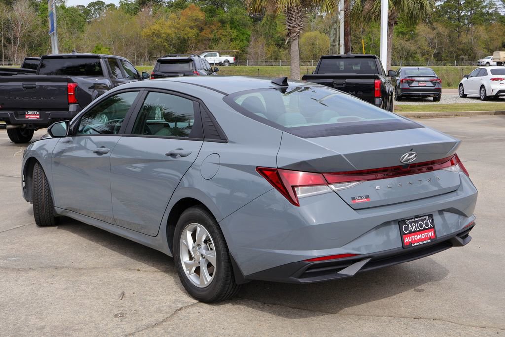 Used 2023 Hyundai Elantra SE image 20