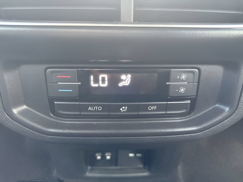 Used 2026 Volkswagen Atlas SE FWD image 12