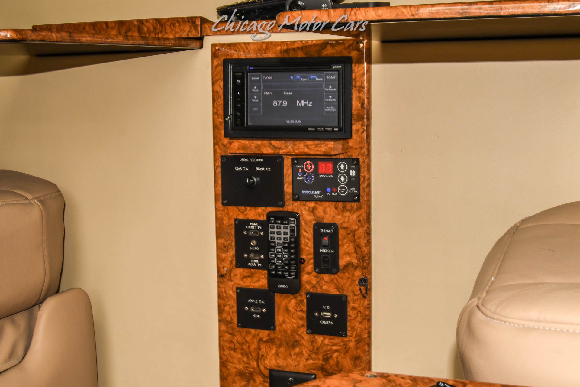 Used 2011 Freightliner Sprinter 2500 RWD image 28