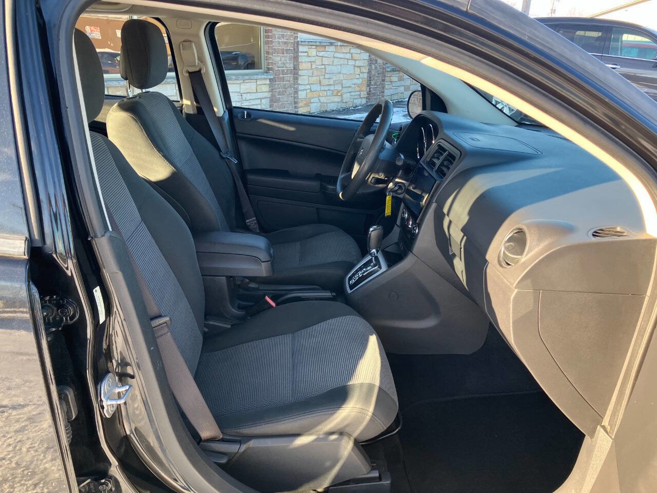 Used 2011 Dodge Caliber Mainstreet image 14