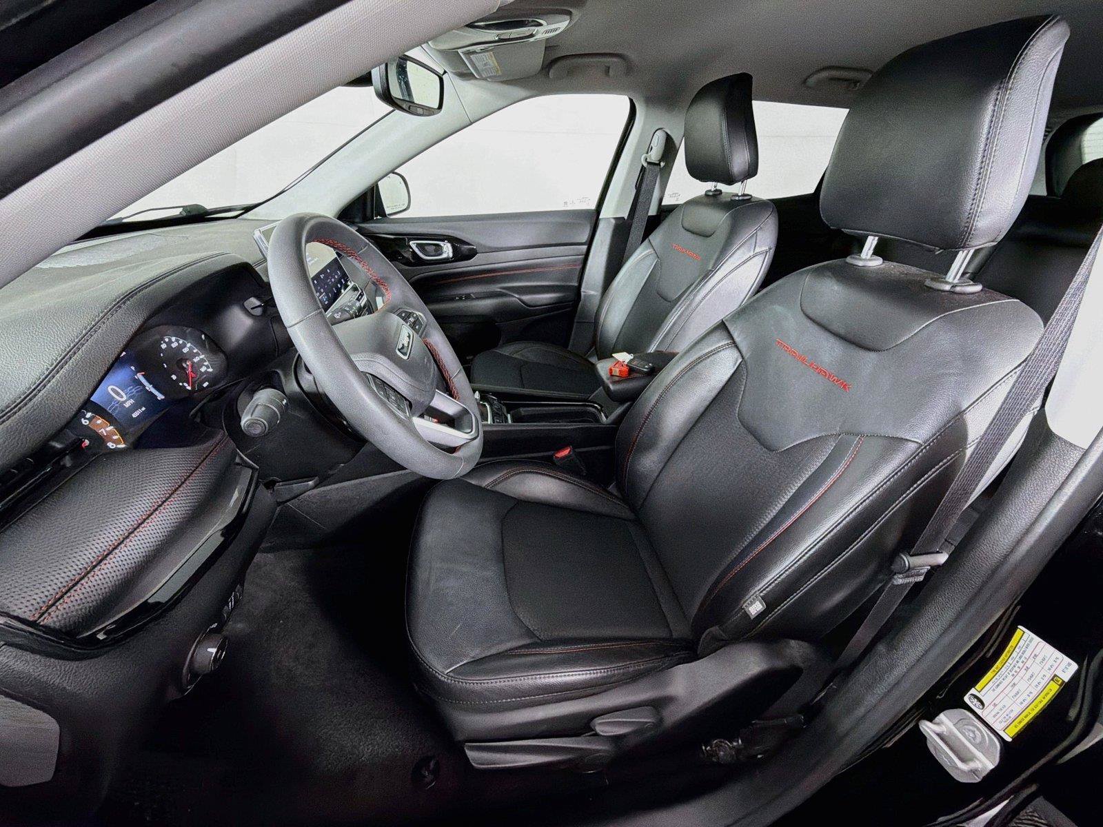 Used 2022 Jeep Compass Trailhawk AWD/4WD image 2