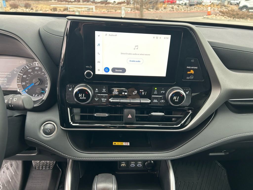 Used 2025 Toyota Highlander XLE image 20