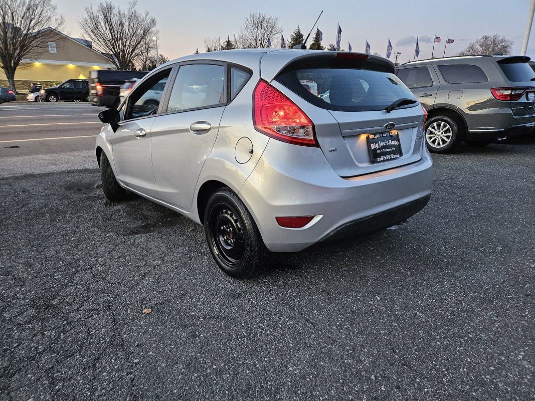 Used 2012 Ford Fiesta SE image 3