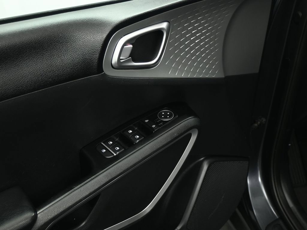 Used 2023 Kia Soul LX w/ Option Group 015 image 10