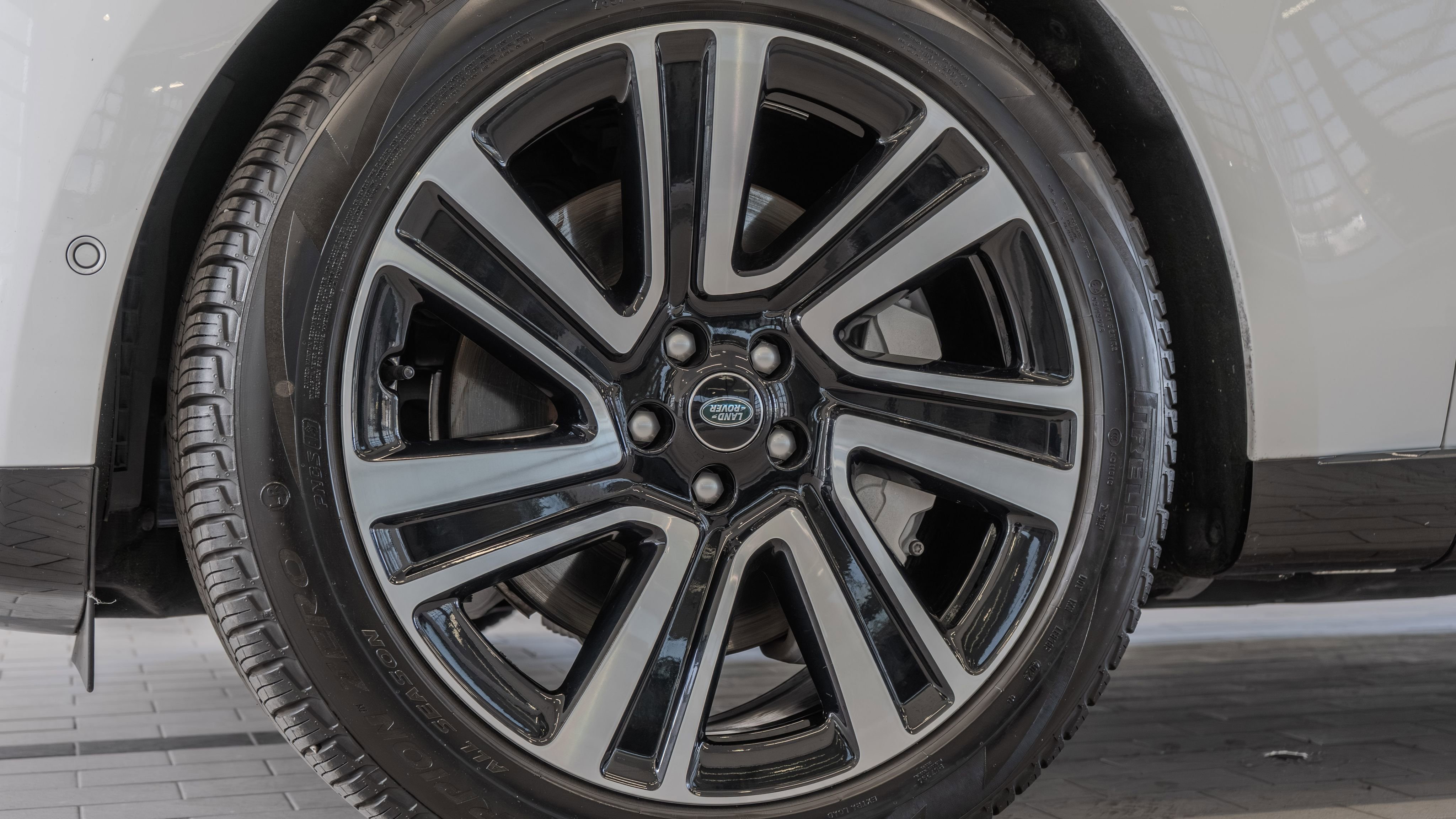 Used 2023 Land Rover Range Rover SE AWD/4WD image 30