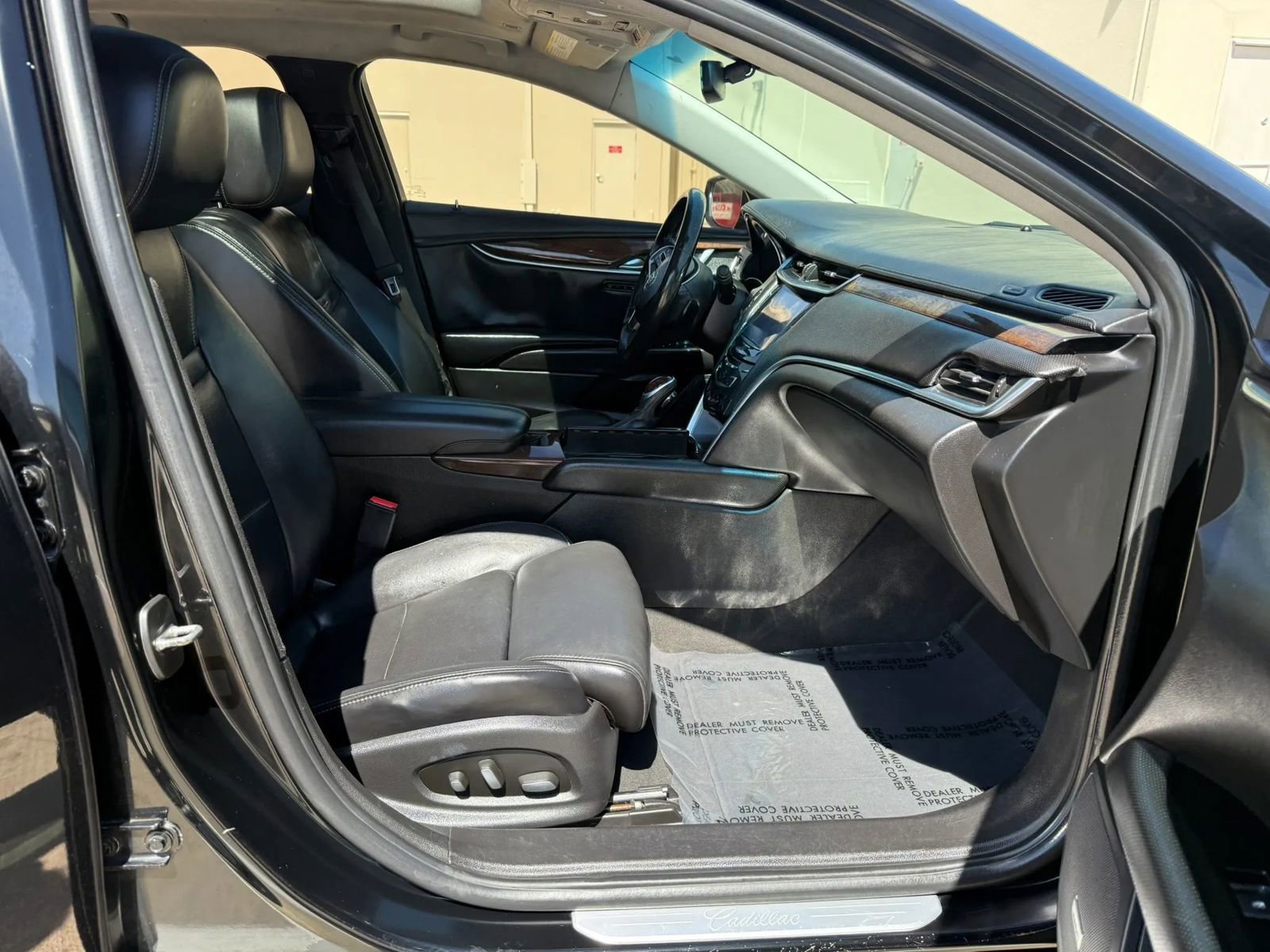 Used 2014 Cadillac XTS Luxury image 18