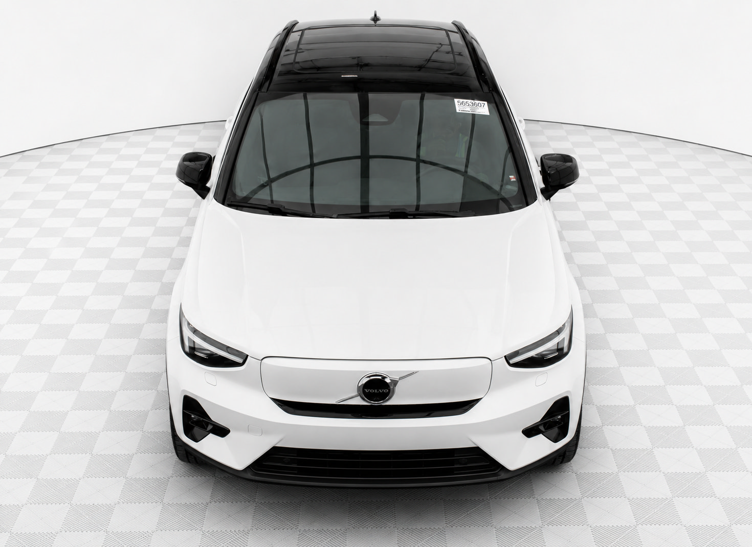 Used 2023 Volvo XC40 Recharge Ultimate w/ Protection Package Premier AWD/4WD image 2