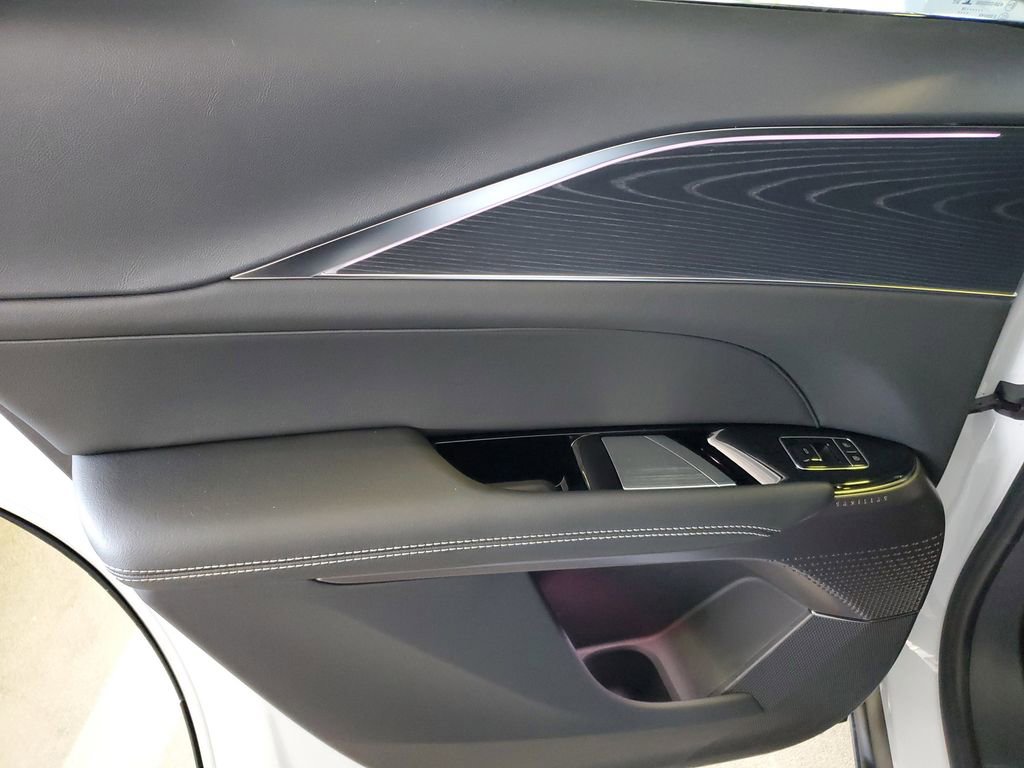 New 2026 Cadillac Lyriq Sport RWD image 9