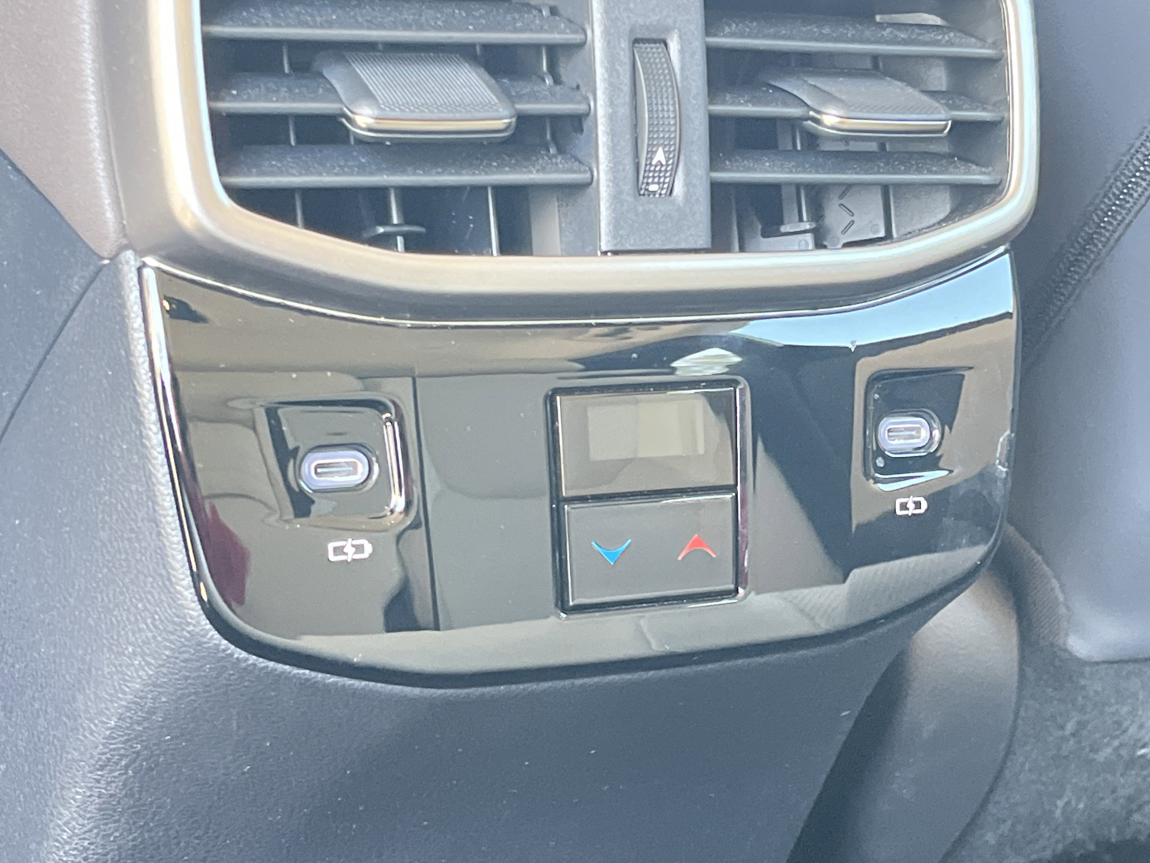 Used 2024 Lexus RX 350 Premium w/ Accessory Package (Z1) image 22