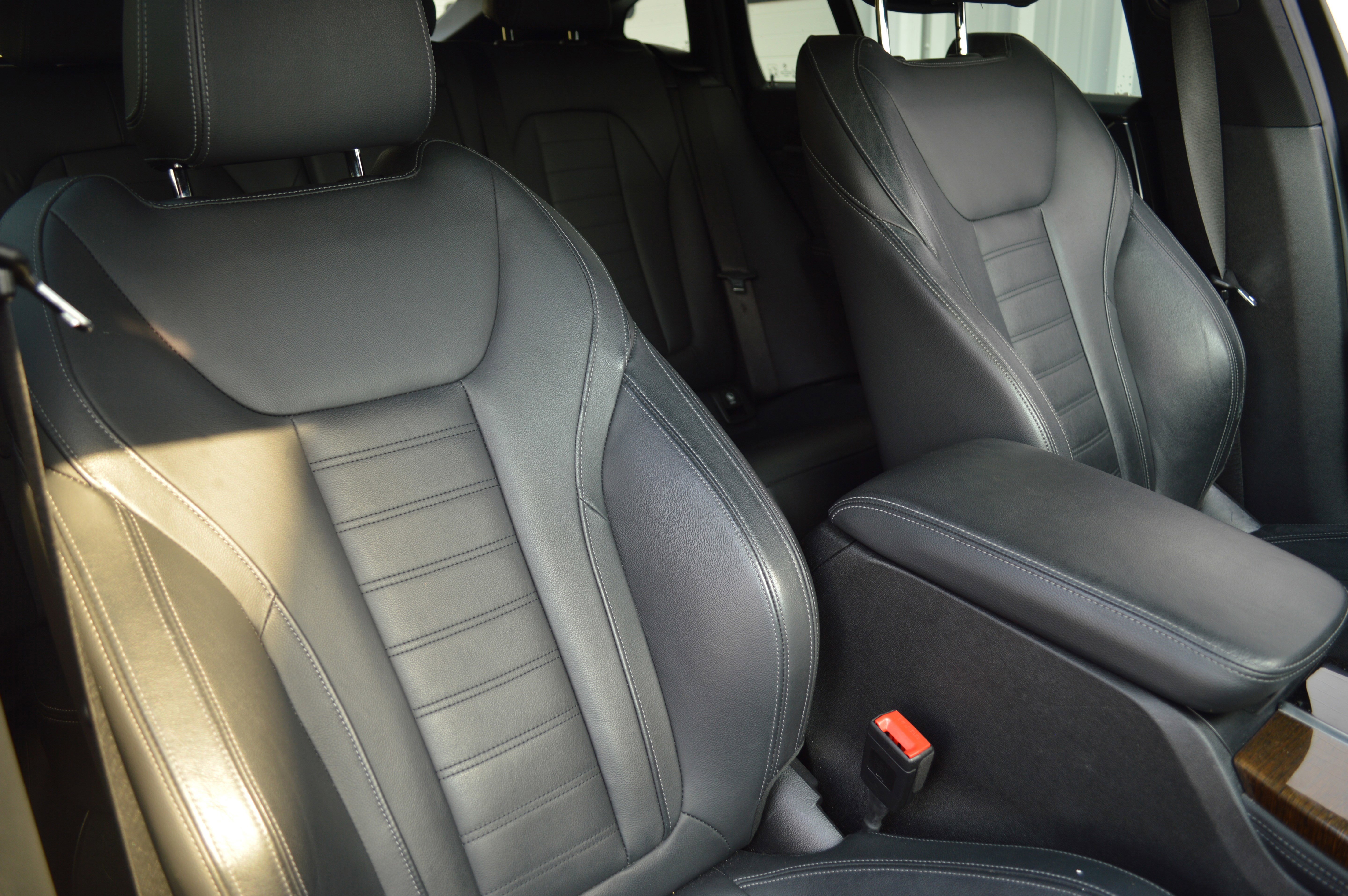 Used 2019 BMW X4 xDrive30i w/ Driving Assistance Package image 37