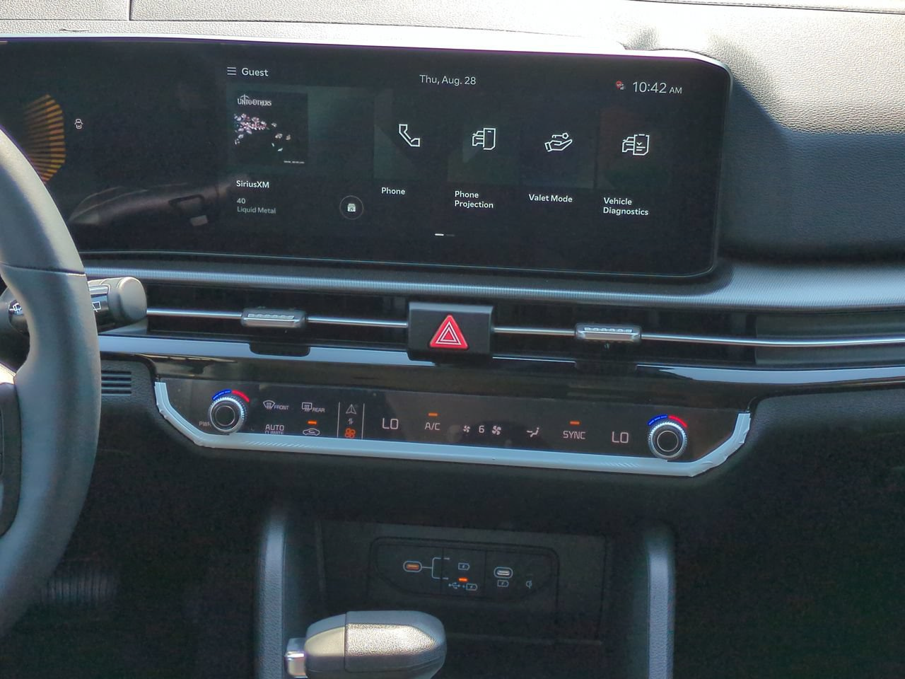 Certified 2026 Kia Sportage EX FWD image 14