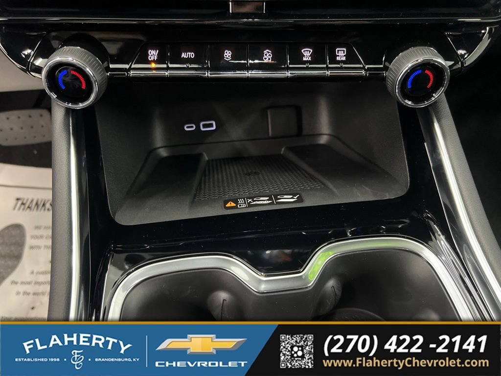 New 2026 Chevrolet Traverse LT w/ Midnight/Sport Edition AWD/4WD image 29