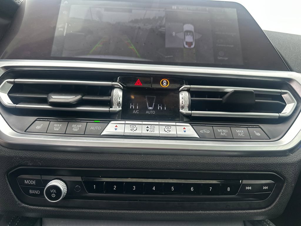 Used 2021 BMW 440i xDrive Coupe w/ Premium Package image 11