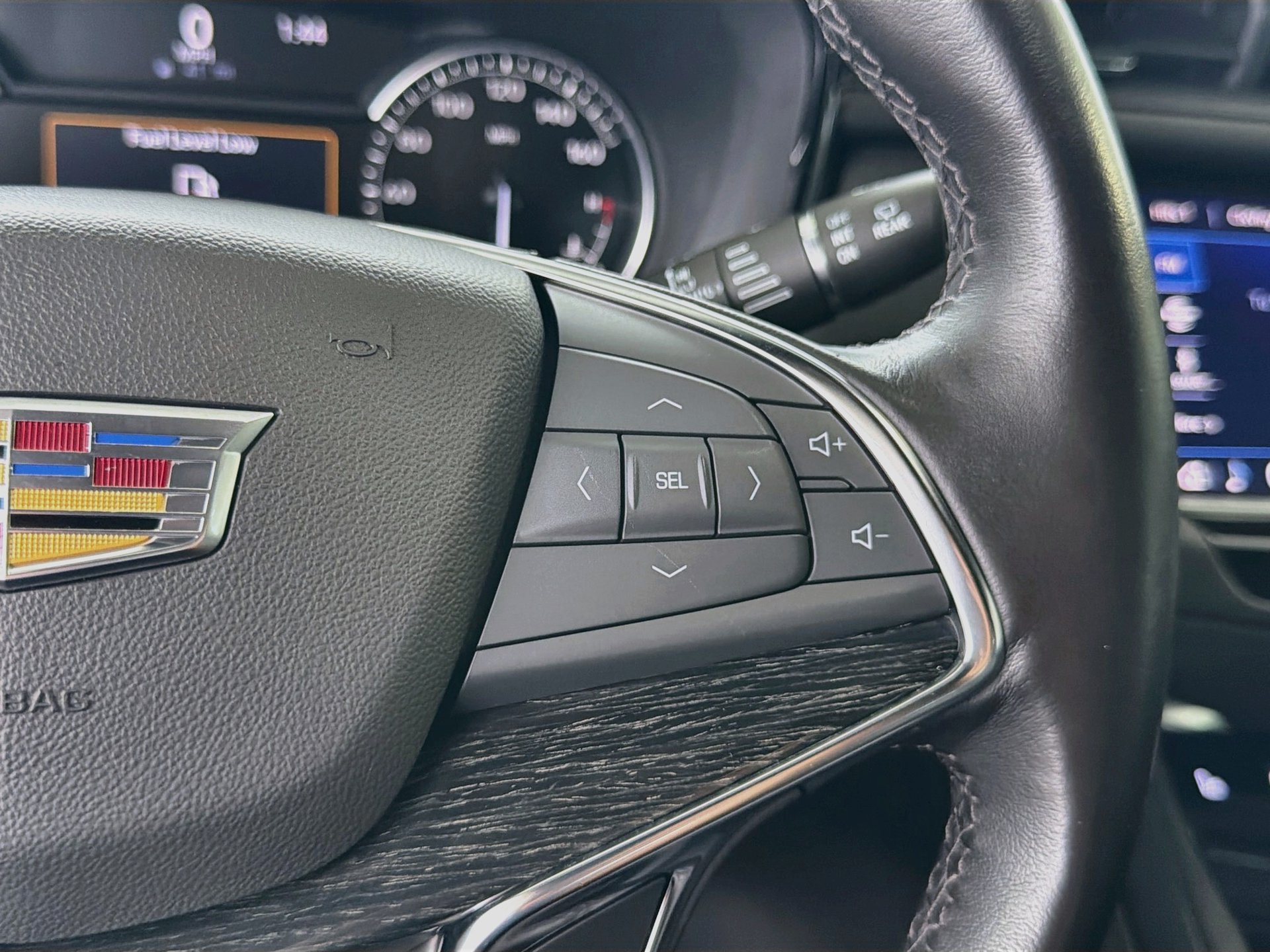 Certified 2022 Cadillac XT5 Premium Luxury FWD image 37