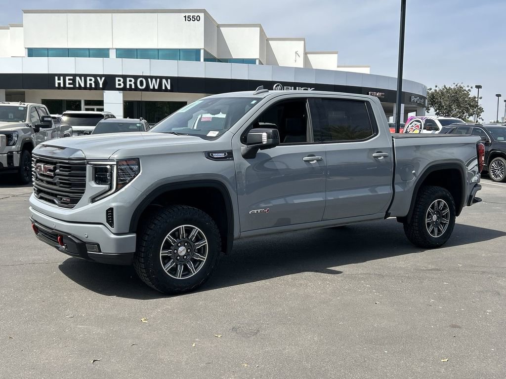 Used 2024 GMC Sierra 1500 AT4 w/ Technology Package image 4