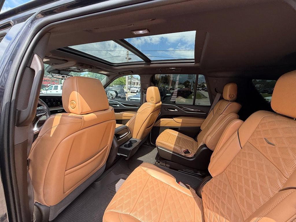 Used 2023 Cadillac Escalade Sport AWD/4WD image 24