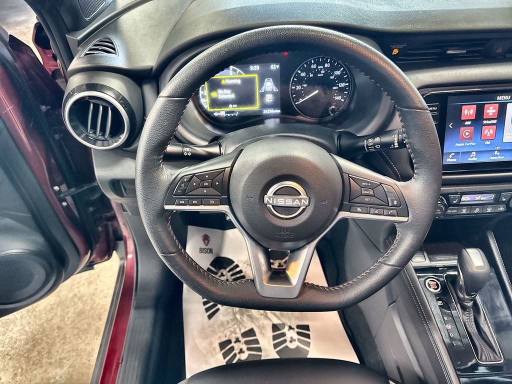 Used 2023 Nissan Kicks SR w/ SR Premium Package image 17