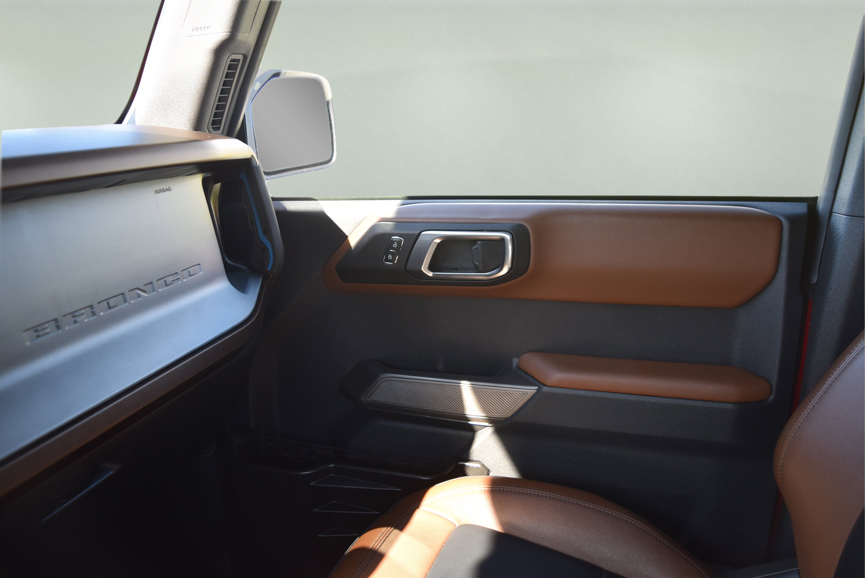 Used 2021 Ford Bronco Outer Banks AWD/4WD image 16