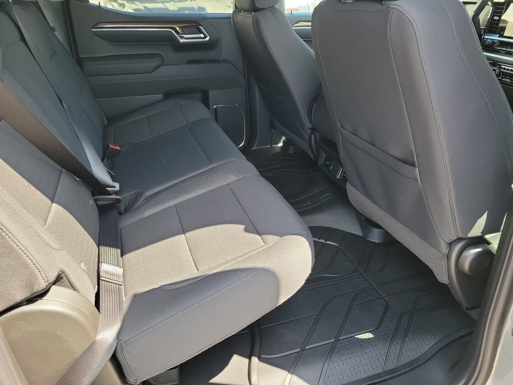 New 2026 Chevrolet Silverado 1500 LT w/ LPO, Dark Essentials Package RWD image 19