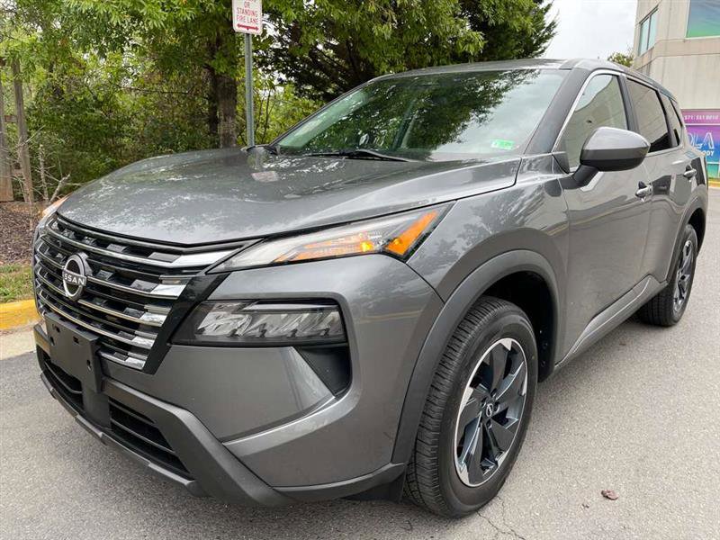 Used 2024 Nissan Rogue SV image 44