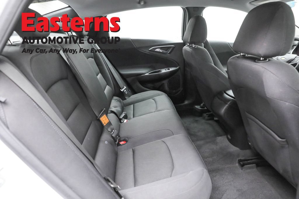 Used 2024 Chevrolet Malibu RS FWD image 23