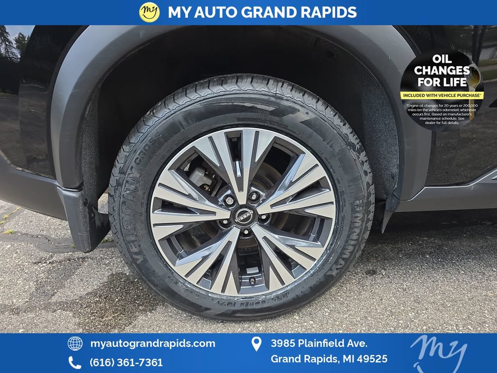 Used 2023 Nissan Rogue SV AWD/4WD image 32